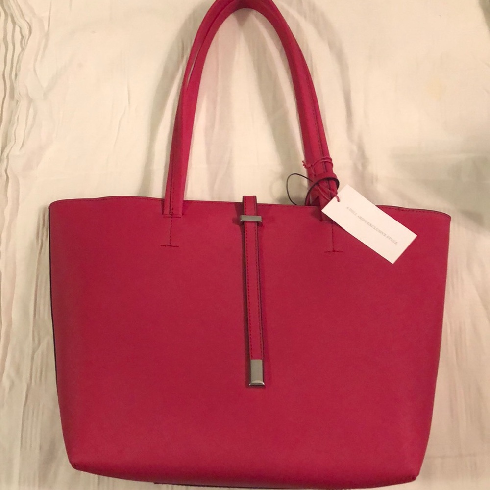 Vince Camuro Dillard’s Exclusive Handbag